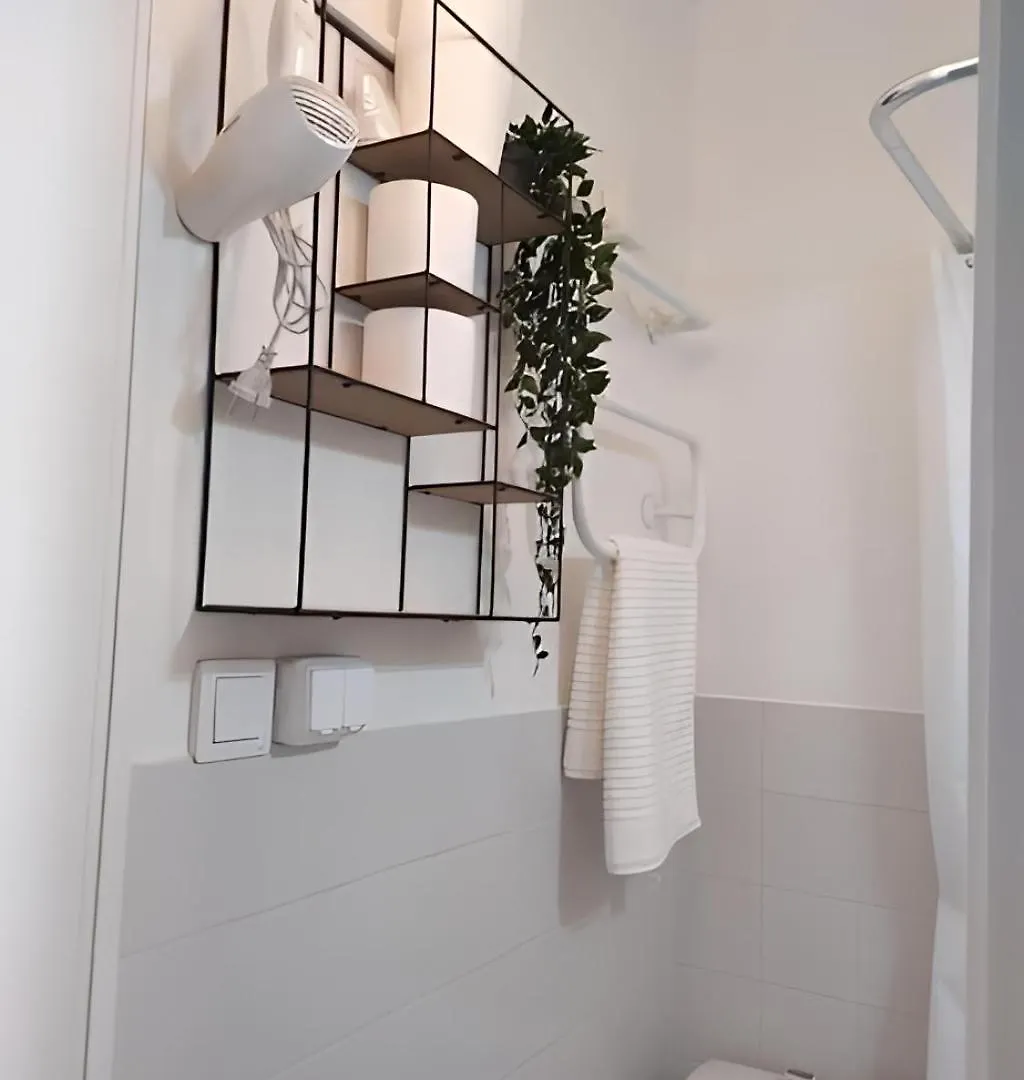 Your Helsinki Base - Chic & Well-Located - 24H Keybox Entry Apartment