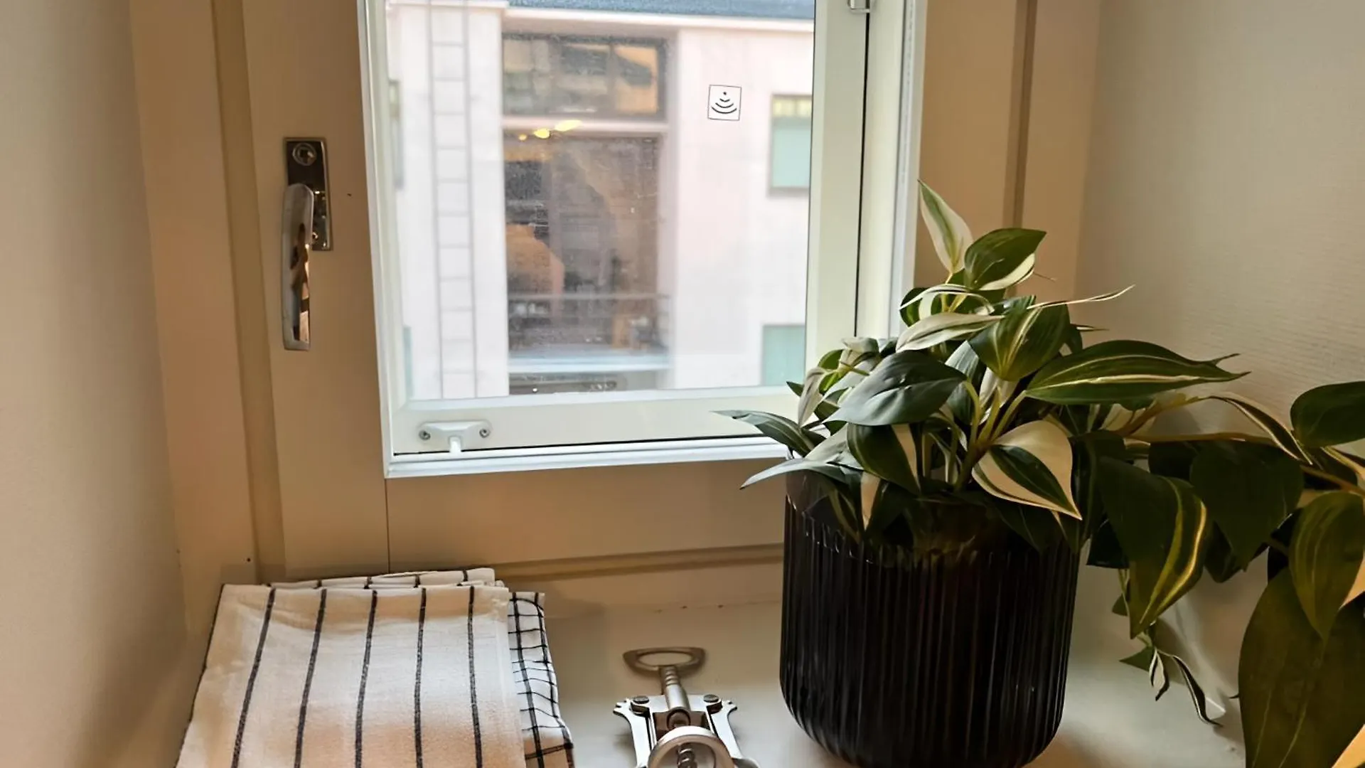 Apartment Your Helsinki Base - Chic & Well-Located - 24H Keybox Entry